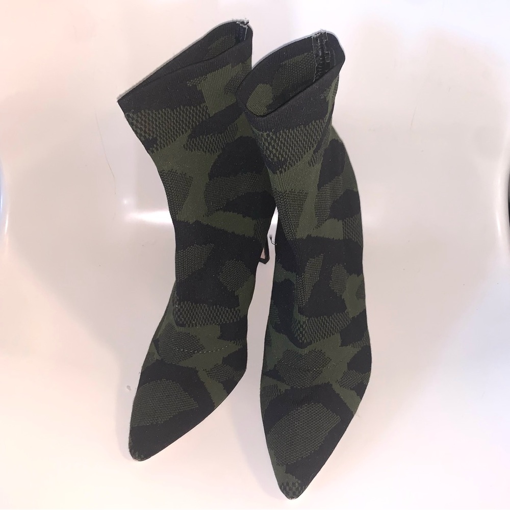 MIA Camo Ankle Sock Bootie Heels Size 8